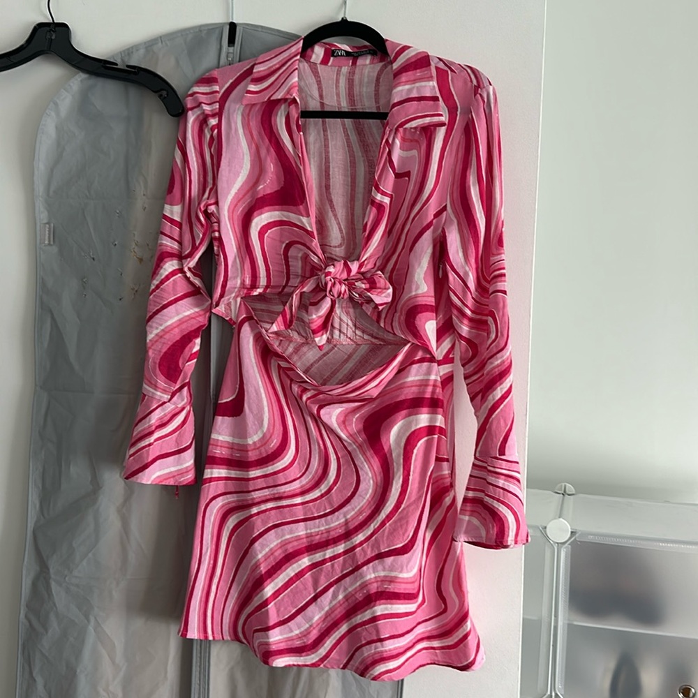 Worn once perfect condition. Linen + viscose mini dress.